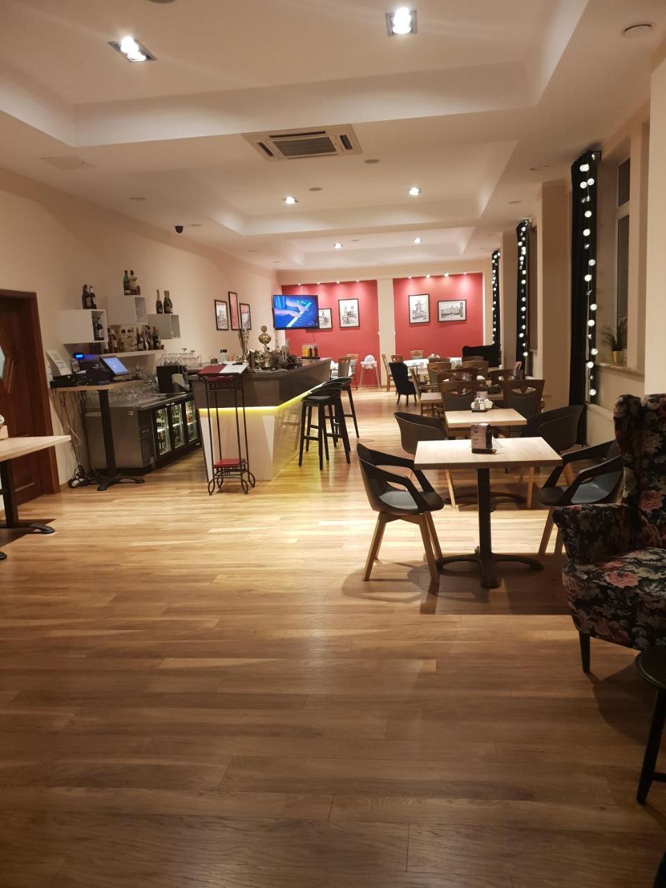 Carina Hotel Tczew Luaran gambar